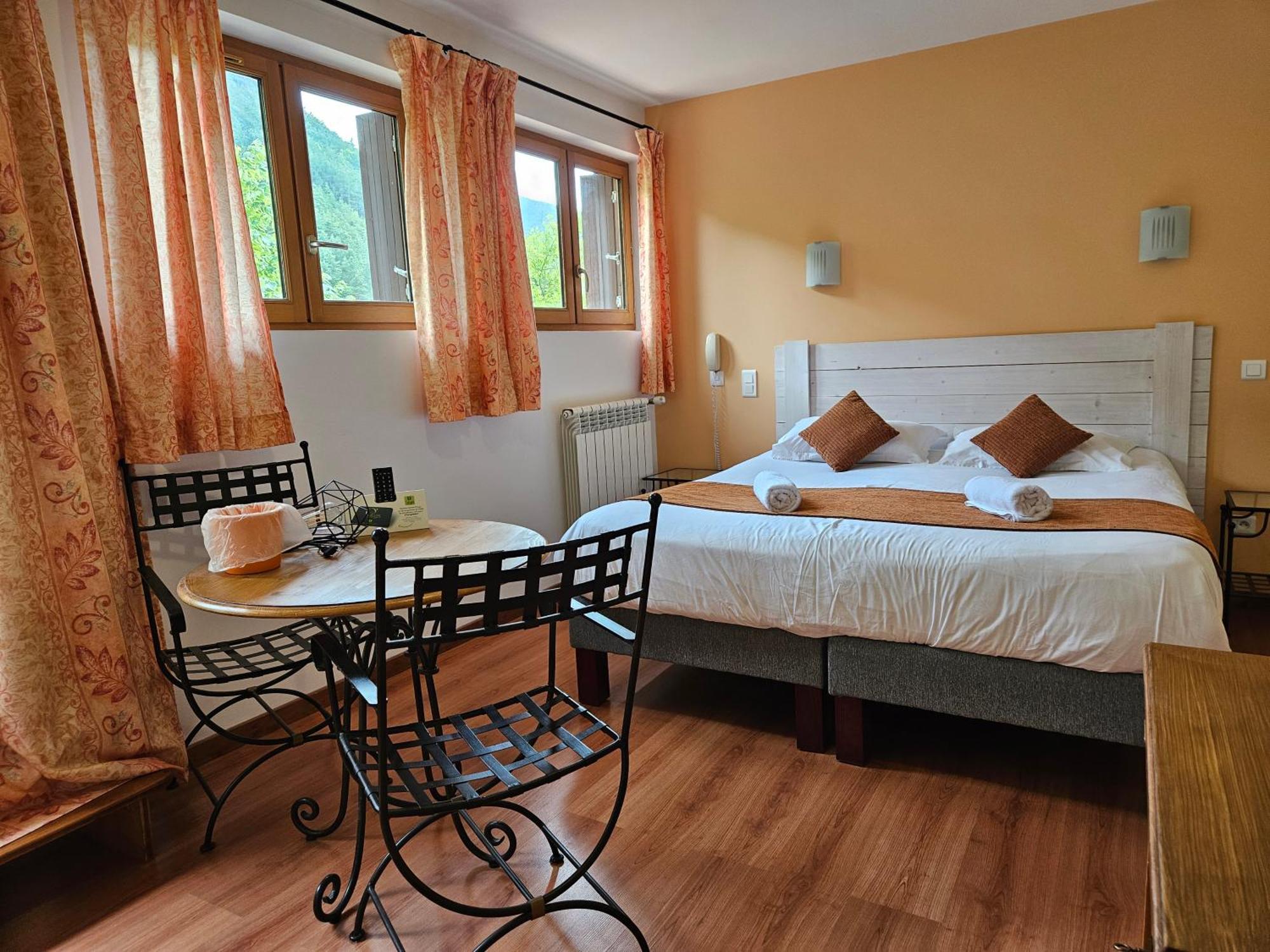 Hotel Le Mont Barral Creyers Eksteriør bilde