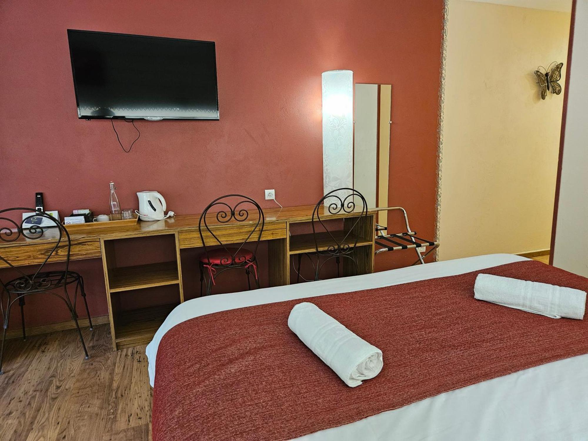 Hotel Le Mont Barral Creyers Eksteriør bilde